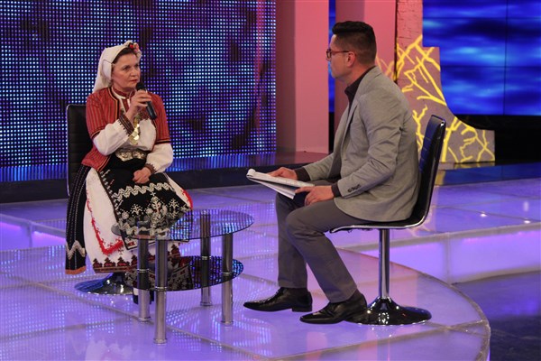 Тъщата на Георги Шопов - Руска Санчева, в предаването "Иде нашенската музика" на БНТ