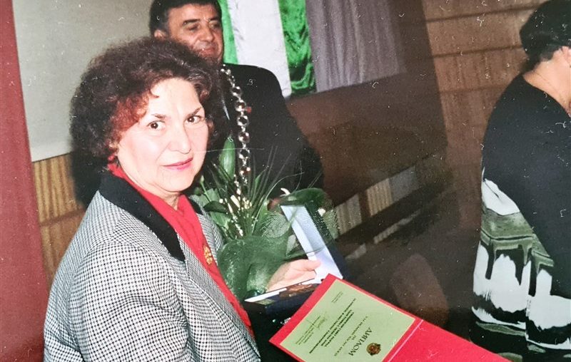 2002 г. – Любка Стоянова е първият носител на почетния знак „За принос в местното самоуправление“ на Община Разград